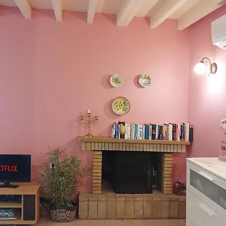 Old Town House With Garden, Fully Equipped & Peaceful *