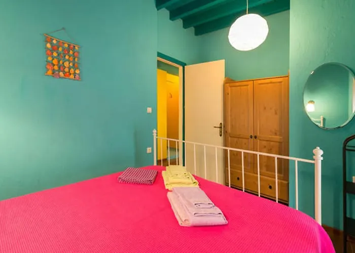 Old Town House With Garden, Fully Equipped & Peaceful *