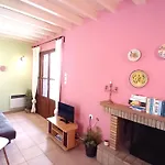 Old Town House With Garden, Fully Equipped & Peaceful Feriehus