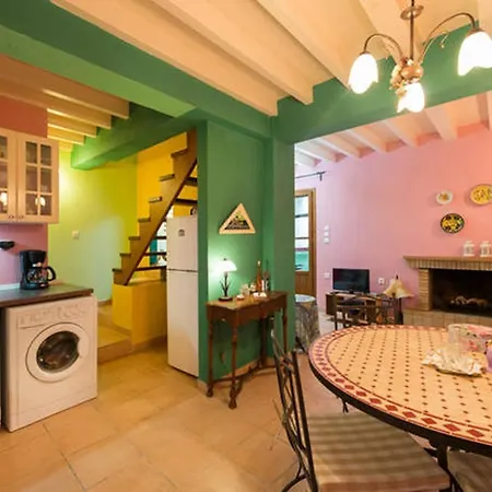 Old Town House With Garden, Fully Equipped & Peaceful Prázdninový dům